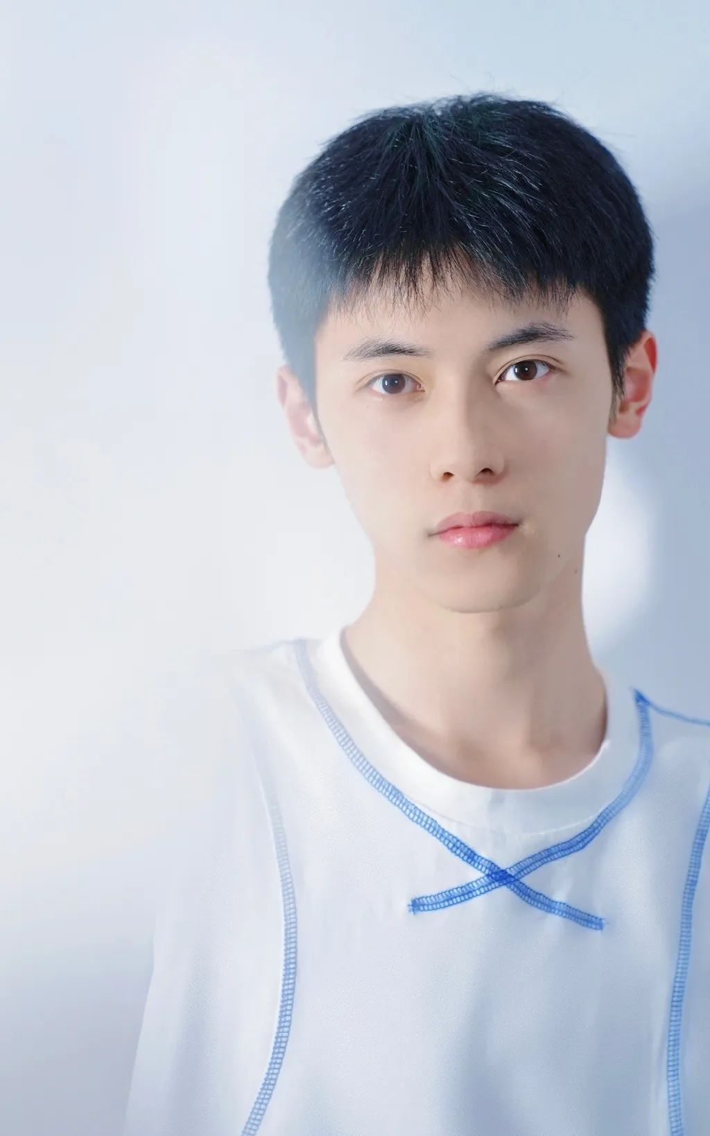 白白净净的高颜值小奶狗少年气十足的男生谁不喜欢呢