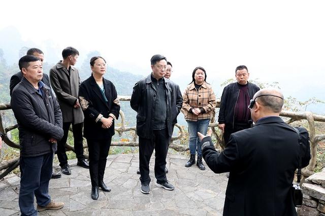 省工商联到施秉县开展乡村振兴集成示范点建设暨"万企兴万村"行动调研