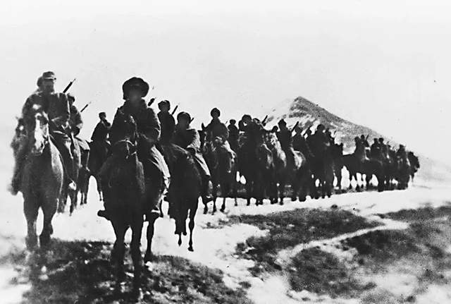 77年前的今天,铭记休闲区蓝鸢梦想 - Www.slyday.coM 77年前的今天,铭记休闲区蓝鸢梦想 - Www.slyday.coM