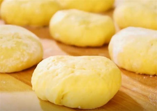 南瓜别再煮粥吃了，这样做暄软香甜，营养又美味，比蛋糕还好吃休闲区蓝鸢梦想 - Www.slyday.coM