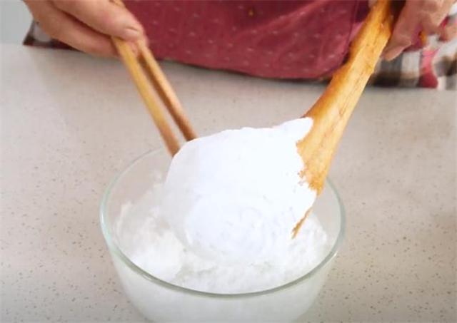 红薯新做法,不蒸不烤不烙饼,香甜可口,孩子一口一块,直说好吃休闲区蓝鸢梦想 - Www.slyday.coM 红薯新做法,不蒸不烤不烙饼,香甜可口,孩子一口一块,直说好吃休闲区蓝鸢梦想 - Www.slyday.coM