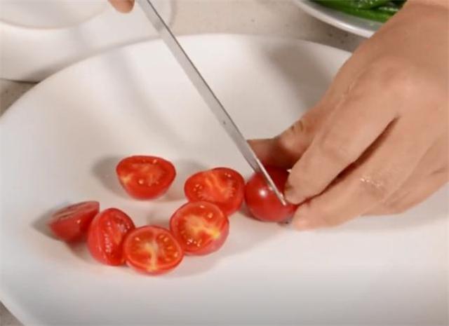 豆角还能这样吃？实在太漂亮，都不舍得下手，比炒的好吃太多休闲区蓝鸢梦想 - Www.slyday.coM