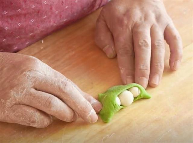 馒头这么做真好吃,多加1样食材,松软香甜,一次蒸一锅不够吃休闲区蓝鸢梦想 - Www.slyday.coM 馒头这么做真好吃,多加1样食材,松软香甜,一次蒸一锅不够吃休闲区蓝鸢梦想 - Www.slyday.coM