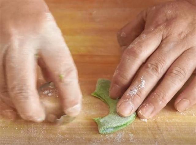 馒头这么做真好吃,多加1样食材,松软香甜,一次蒸一锅不够吃休闲区蓝鸢梦想 - Www.slyday.coM 馒头这么做真好吃,多加1样食材,松软香甜,一次蒸一锅不够吃休闲区蓝鸢梦想 - Www.slyday.coM