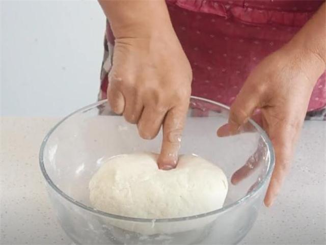 馒头这么做真好吃,多加1样食材,松软香甜,一次蒸一锅不够吃休闲区蓝鸢梦想 - Www.slyday.coM 馒头这么做真好吃,多加1样食材,松软香甜,一次蒸一锅不够吃休闲区蓝鸢梦想 - Www.slyday.coM