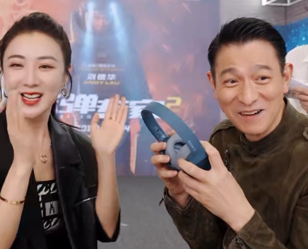 刘德华与薇娅直播高人气把画面卡成ppt女儿却留港入院心脏科