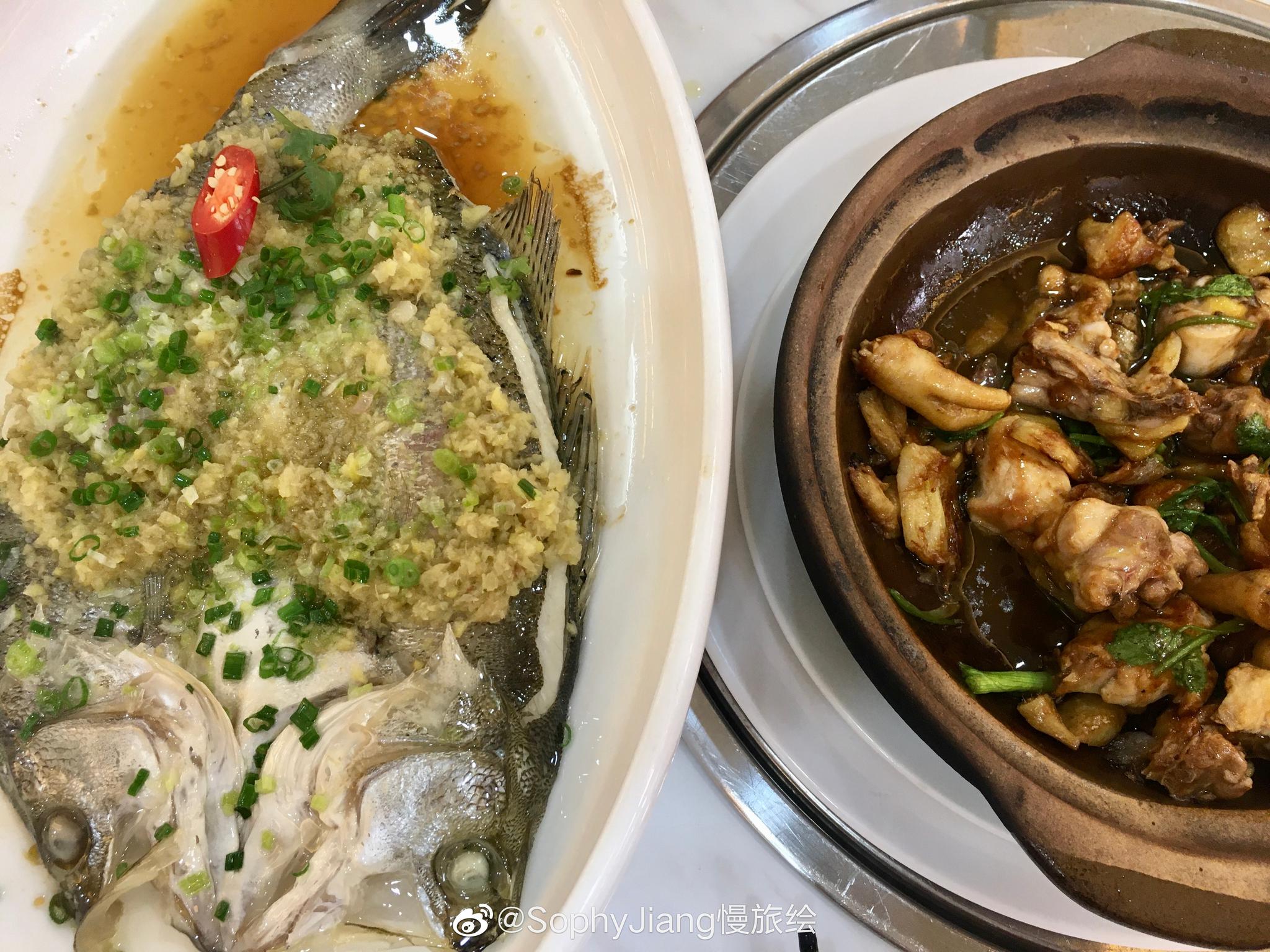 “榕记”原专注蛇宴的餐厅，由于非常时期改为普通粤菜