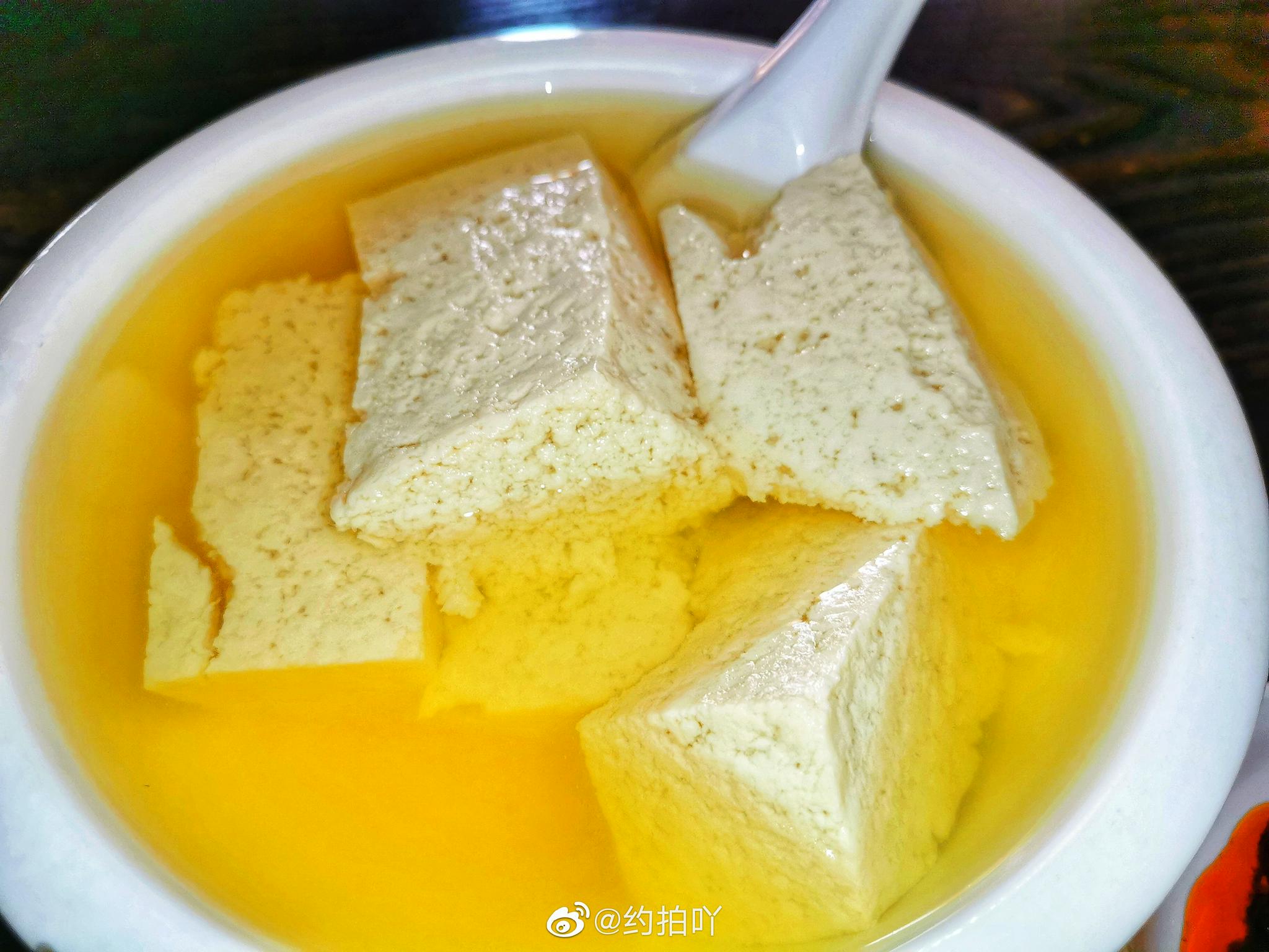 出游花式觅食啦今天去吃四川美食豆花饭看着真是色诱可餐啊