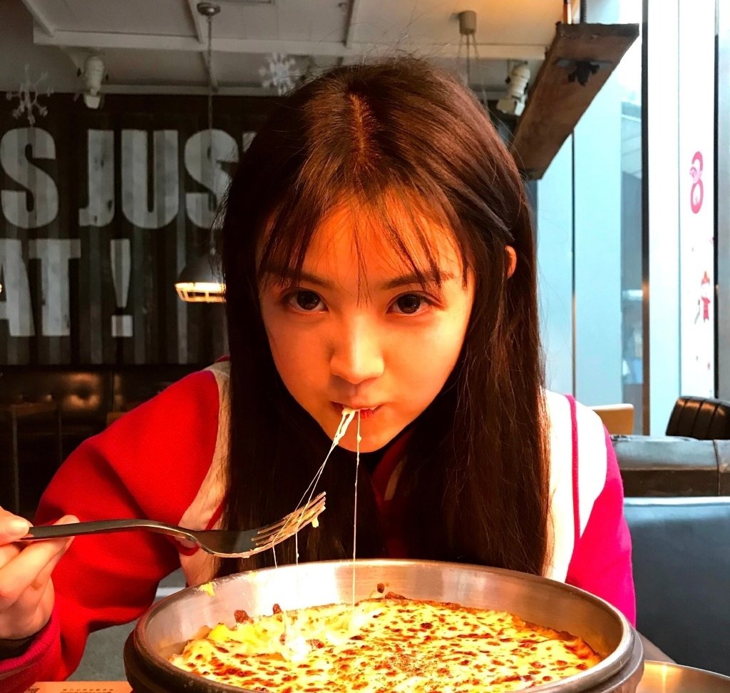 田曦薇早期图__财经头条