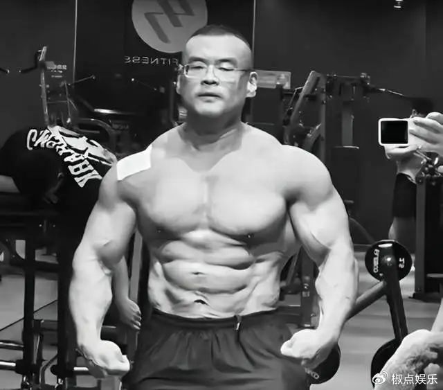 痛心!曝38岁健美选手刘博士去世,生前曾是中山大学知名教授|健身|科学健身|打卡|唏嘘|情义_新浪体育_新浪新闻