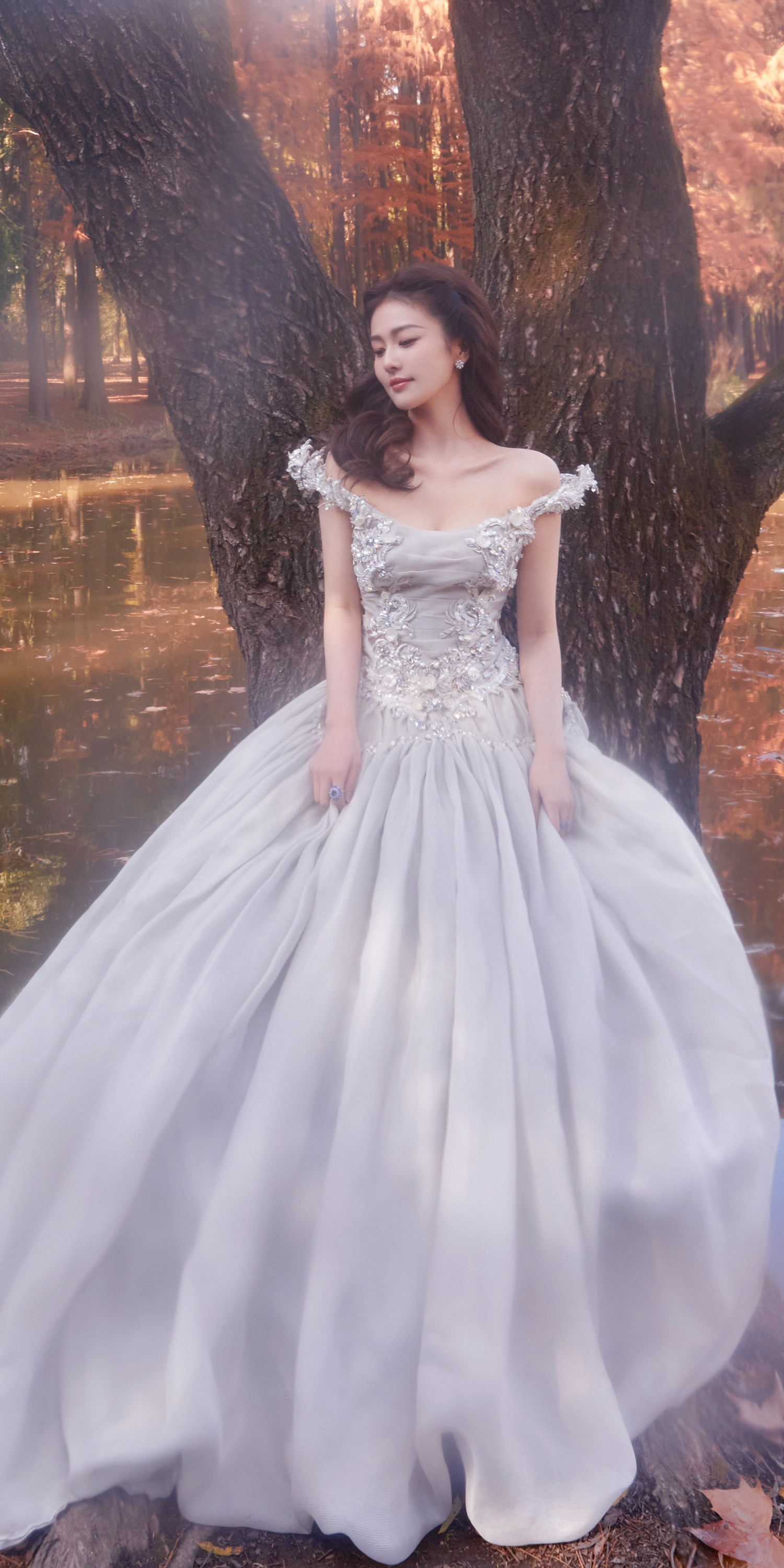 白鹿林间公主_高清图集_新浪网