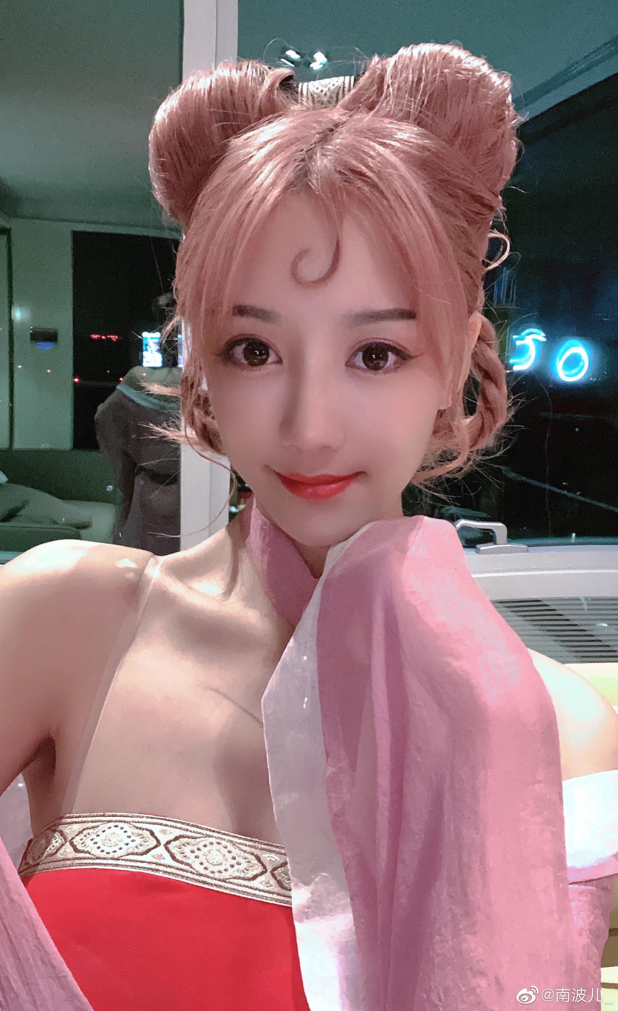 南波儿 cos