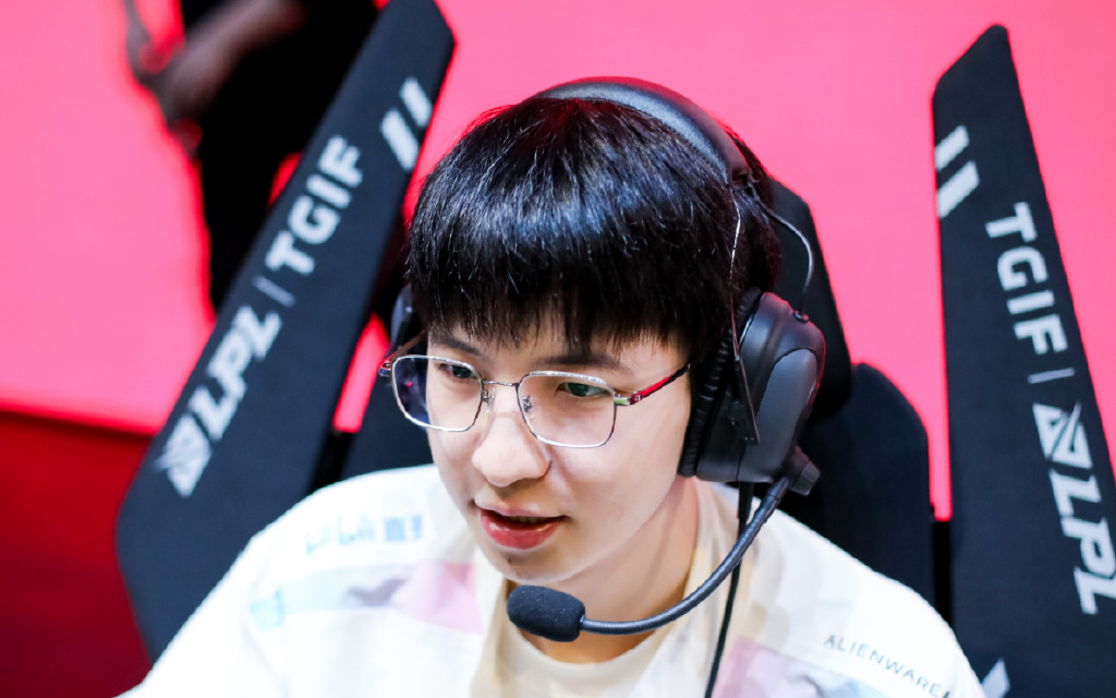 JDG或成为夺冠背景板？娃娃、米勒预测冠军，BLG键盘冒奶休闲区蓝鸢梦想 - Www.slyday.coM