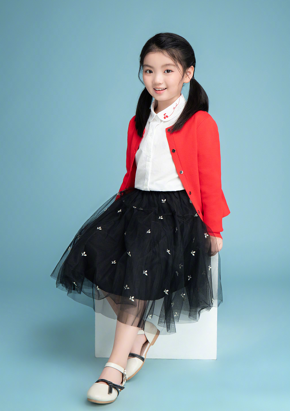 4岁出道赚钱养家的阿拉蕾,被预言"会长残",长大后却打脸众人