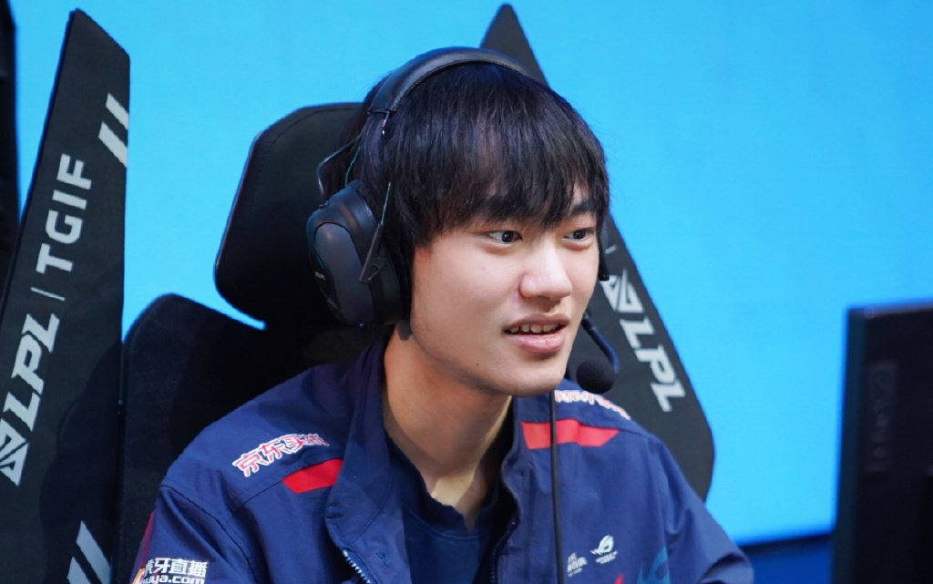 JDG或成为夺冠背景板？娃娃、米勒预测冠军，BLG键盘冒奶休闲区蓝鸢梦想 - Www.slyday.coM