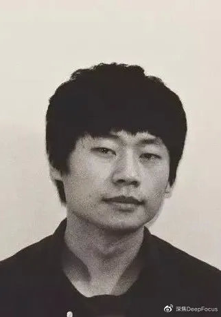 这个沉迷自我表达的导演,用伪纪录科幻片“震惊”平遥
