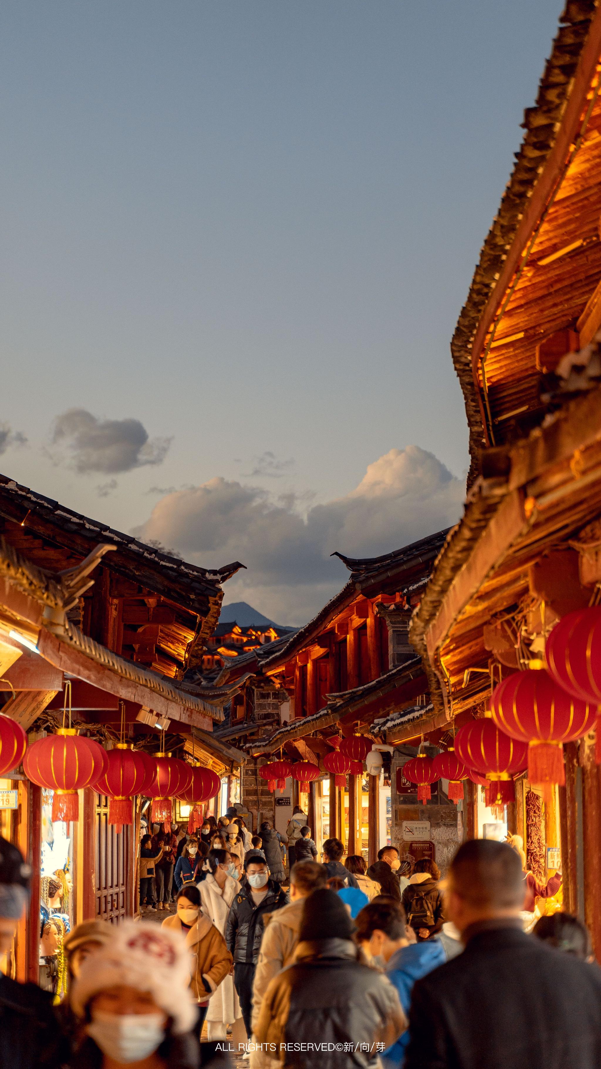 丽江古城夜景 摄影_高清图集_新浪网