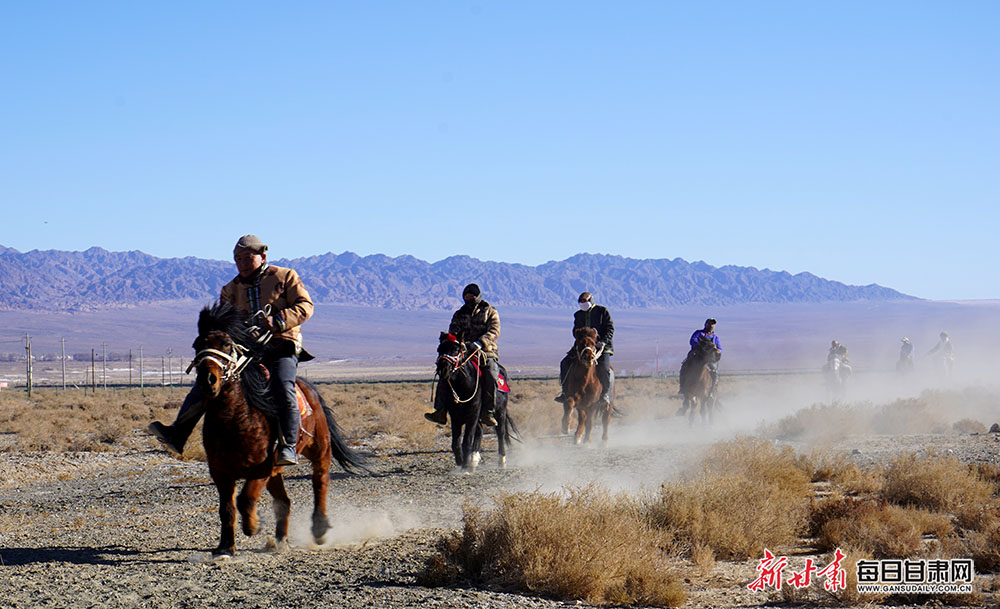 肃北县石包城乡举办2022年"迎新春"冬季赛马会