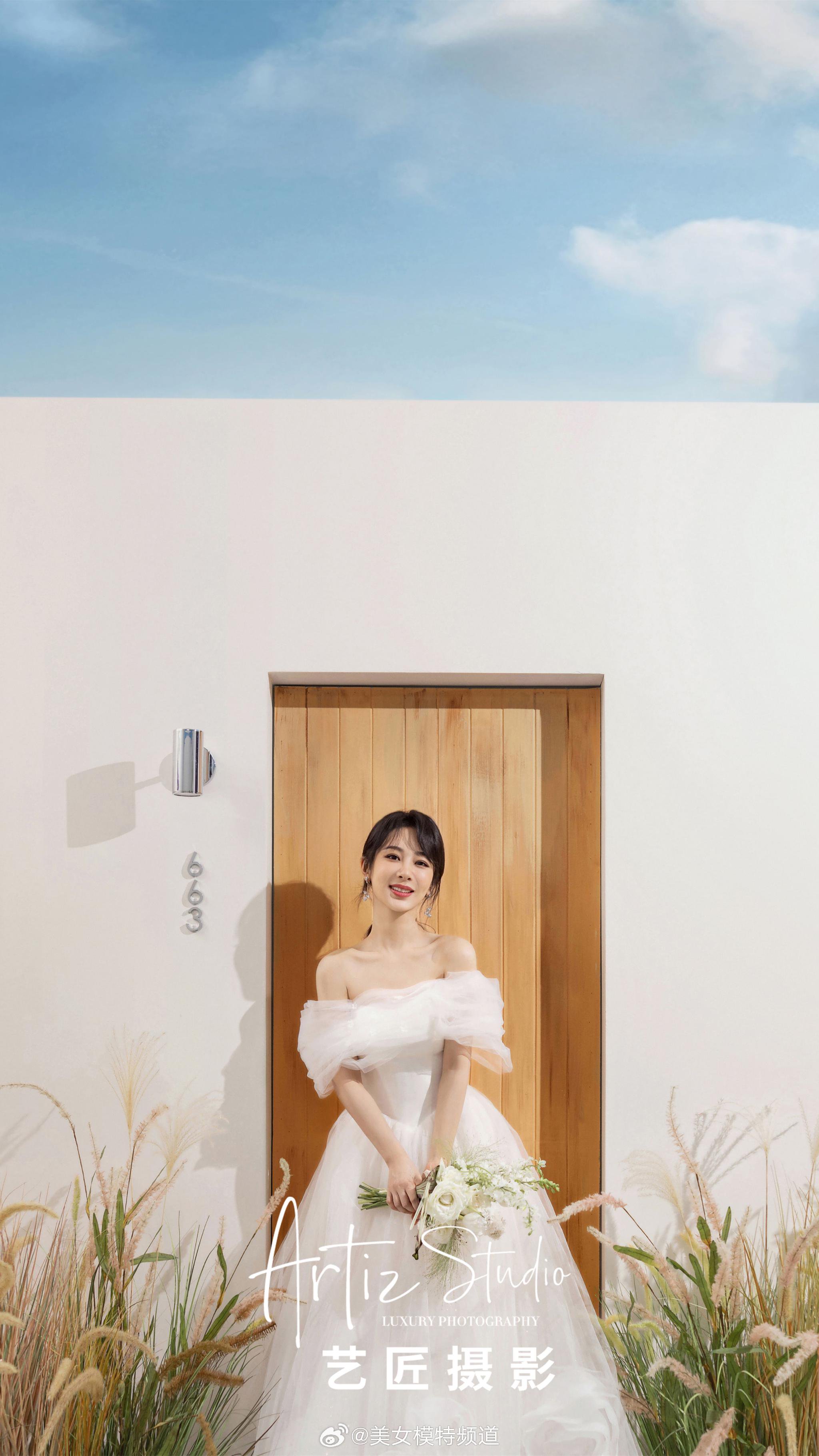 杨紫白色婚纱大片