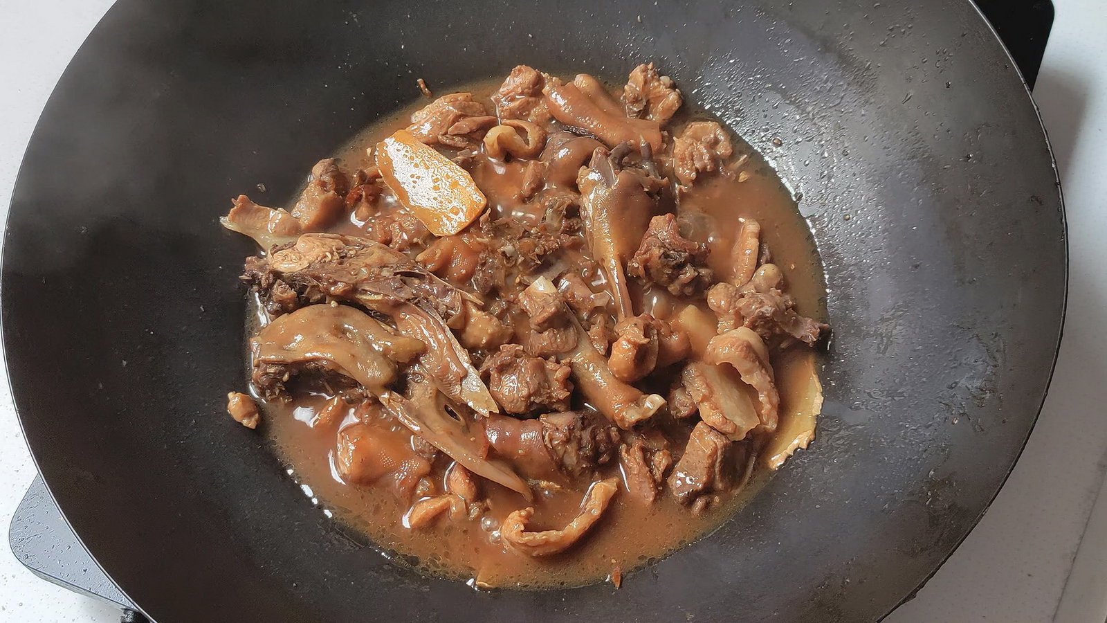 家常粤菜:面豉酱陈皮焖鸭,粗料细作浓香惹味__财经头条