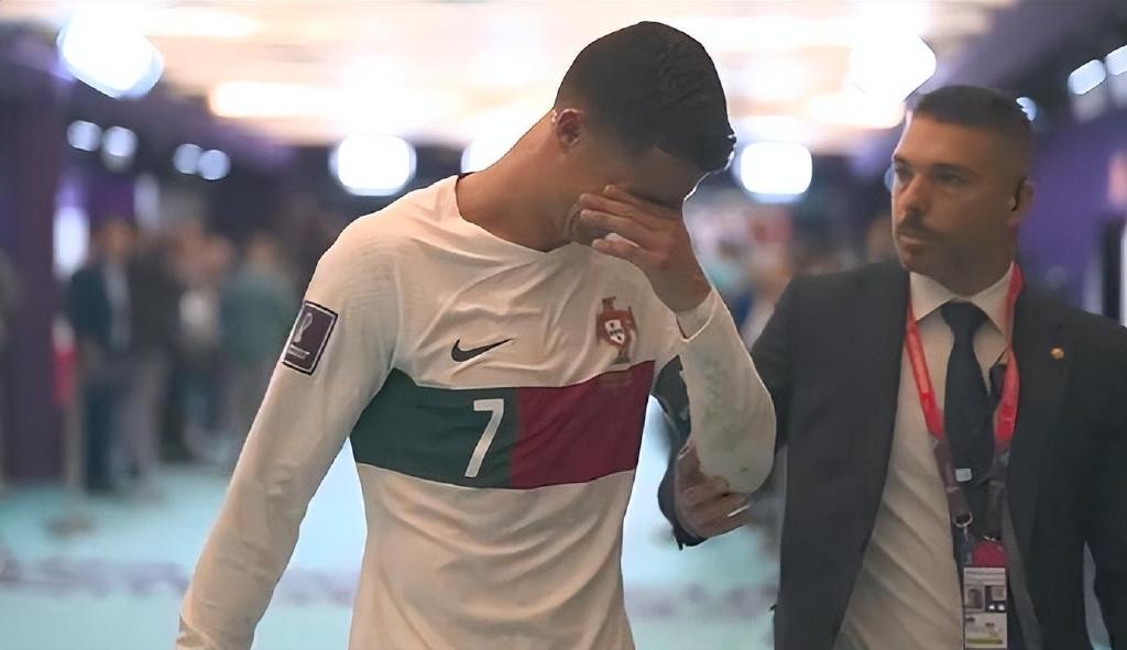 102天进世界杯四强，黑马主帅太神！佩佩：可以给阿根廷颁冠军了