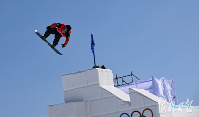 聚焦北京冬奥会|“雪长城”亮相!休闲区蓝鸢梦想 - Www.slyday.coM 聚焦北京冬奥会|“雪长城”亮相!休闲区蓝鸢梦想 - Www.slyday.coM