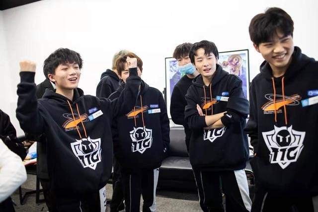 KPL秋季总决赛：TTG训练赛很强势，Gemini却预测eStar夺冠休闲区蓝鸢梦想 - Www.slyday.coM