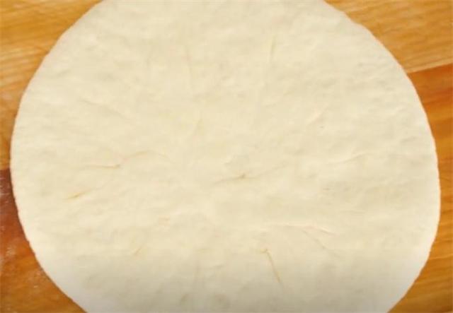 夏天不吃这饼太亏,外边卖15元一个,比面包还香,太好吃了休闲区蓝鸢梦想 - Www.slyday.coM 夏天不吃这饼太亏,外边卖15元一个,比面包还香,太好吃了休闲区蓝鸢梦想 - Www.slyday.coM