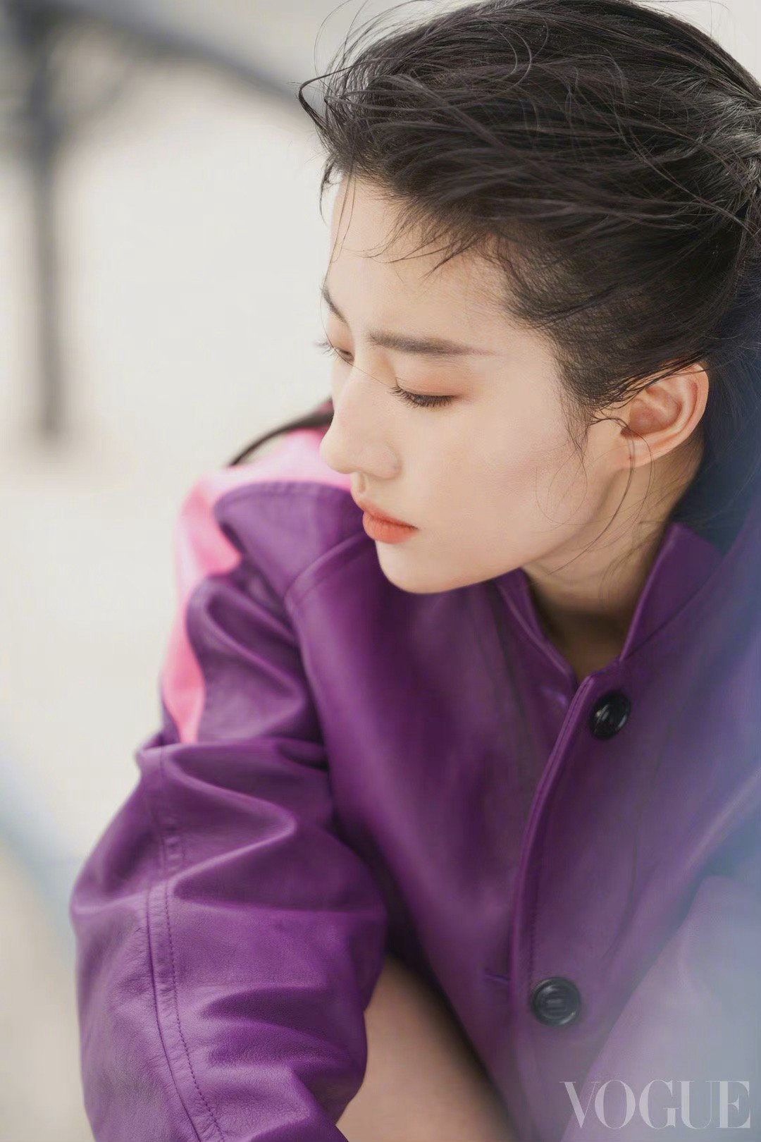 刘亦菲侧颜好绝