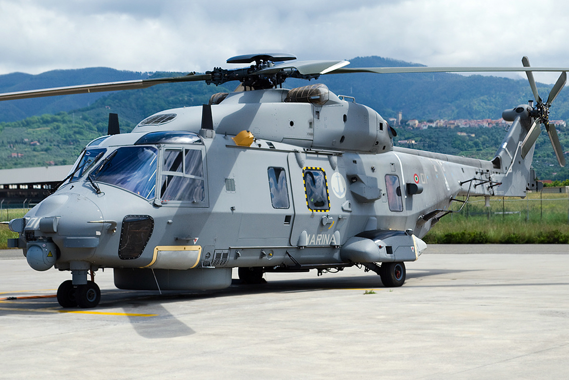 eh101直升机和nh90图片