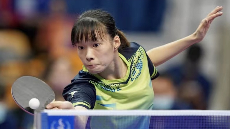 18岁小将连轰两场3:0|江苏队|女单|郭艳_新浪新闻