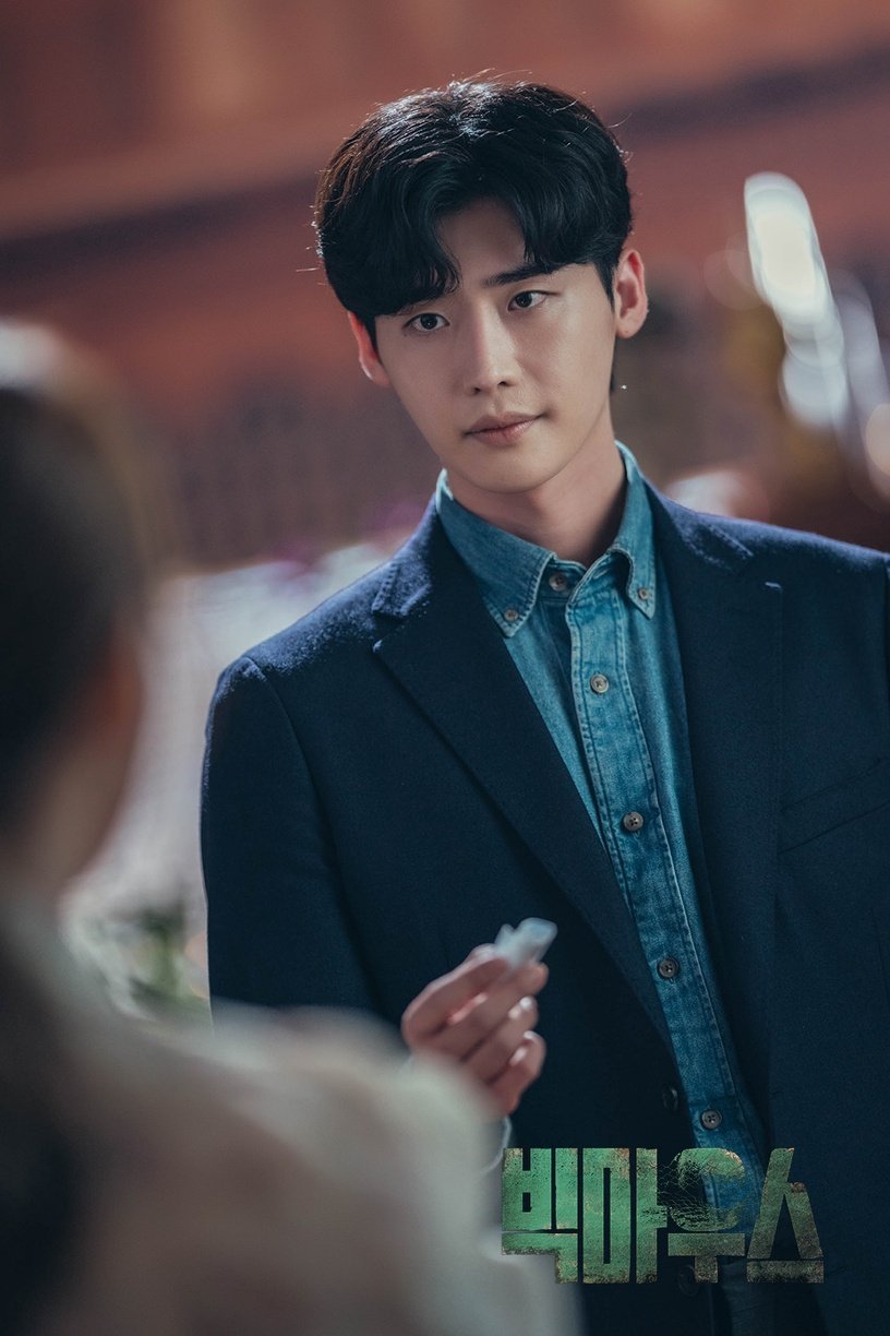 《黑话律师》是李钟硕退伍后首部出演的电视剧,也是李钟硕睽违三年