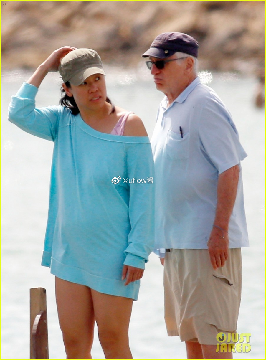 omg,79岁的罗伯特·德尼罗和华裔绯闻女友tiffany chen