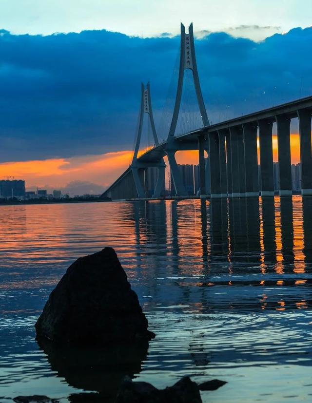 湛江低调的海滨花园城市因隐秘的角落又被全国人民想起