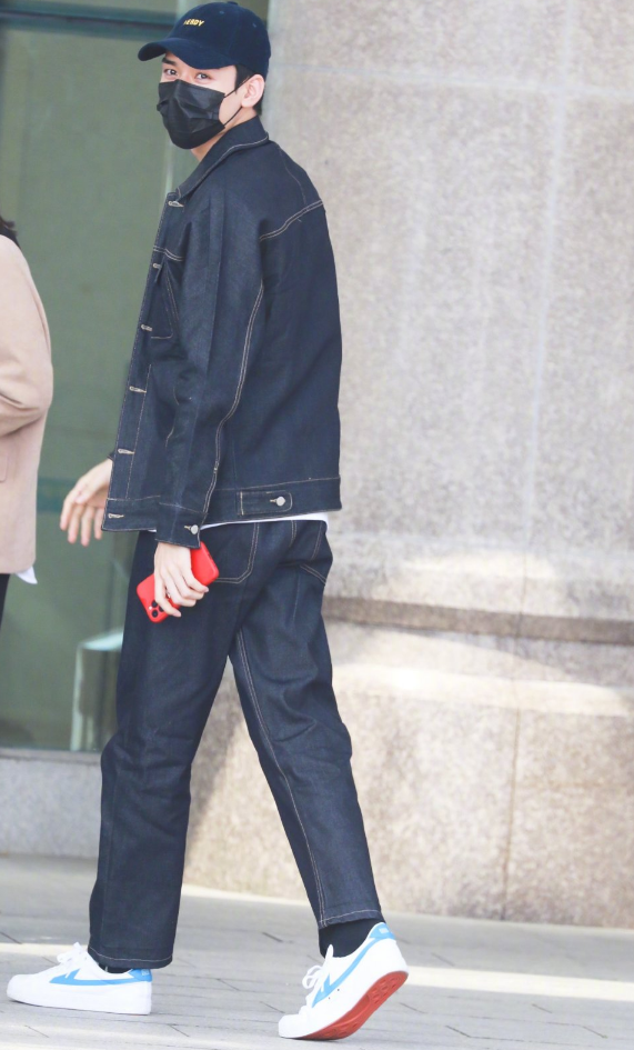 龚俊实际行动支持国货穿回力鞋走红网络不愧是正能量男神