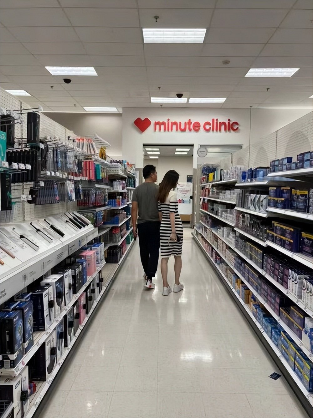 章泽天被曝怀孕,小腹隆起疑有数月身孕,与刘强东逛超市秀恩爱休闲区蓝鸢梦想 - Www.slyday.coM 章泽天被曝怀孕,小腹隆起疑有数月身孕,与刘强东逛超市秀恩爱休闲区蓝鸢梦想 - Www.slyday.coM