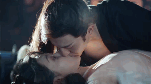 什么叫高甜吻戏教科书?看看这几部剧中的杨紫,郑爽,蒋梦婕