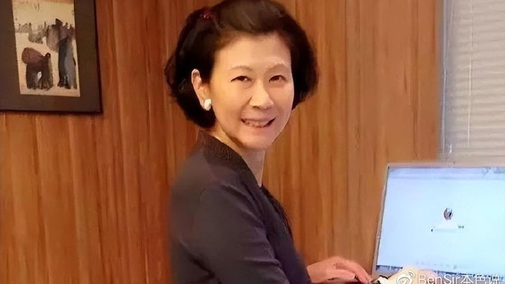 周凯旋,谜一样的女子|荣必聪|庄钰茹|施南生|香港|李嘉诚_新浪新闻