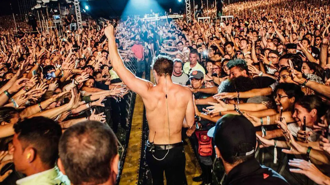 dan reynolds大丹帅的何止是外表,还有那些帅气的举动|王珞丹_新浪