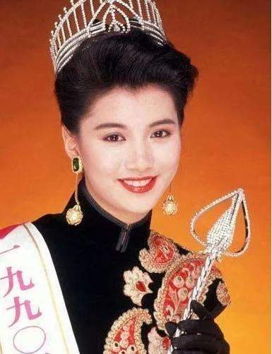 2022香港小姐三甲颜值又遭吐槽：一年比一年差休闲区蓝鸢梦想 - Www.slyday.coM