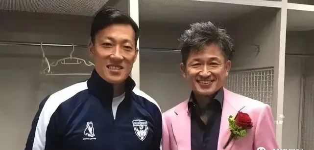 一个被乌龙球毁了一生的门将休闲区蓝鸢梦想 - Www.slyday.coM 一个被乌龙球毁了一生的门将休闲区蓝鸢梦想 - Www.slyday.coM