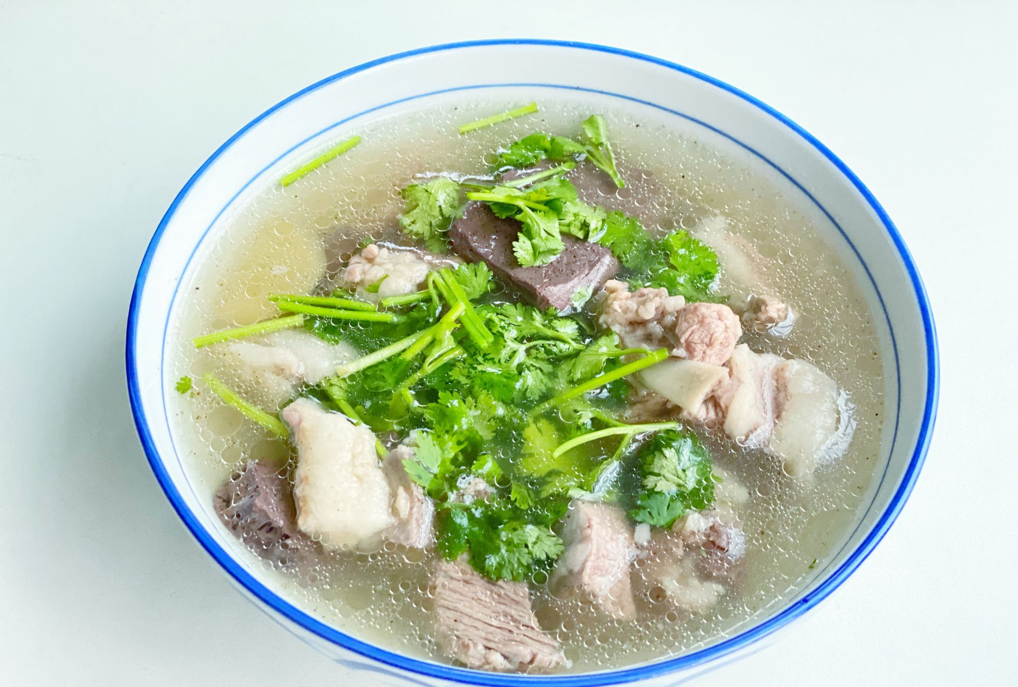 羊肉汤的做法家常做法(羊肉汤的做法家常做法大全)