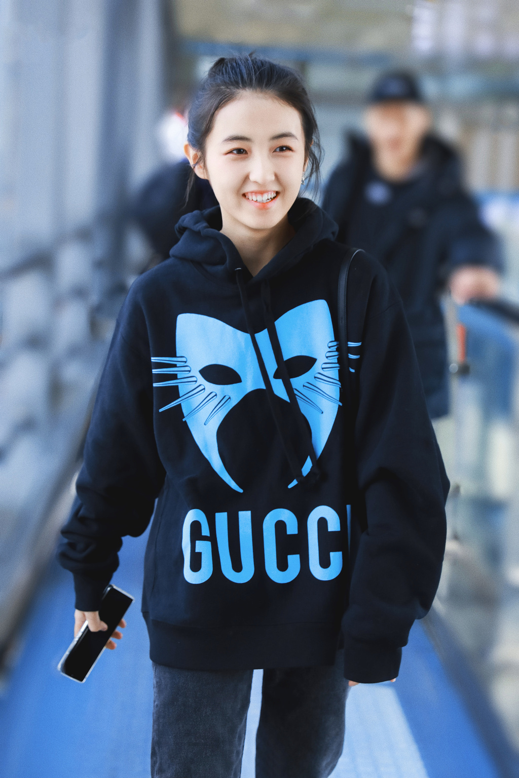 张子枫|元气甜美街拍写真