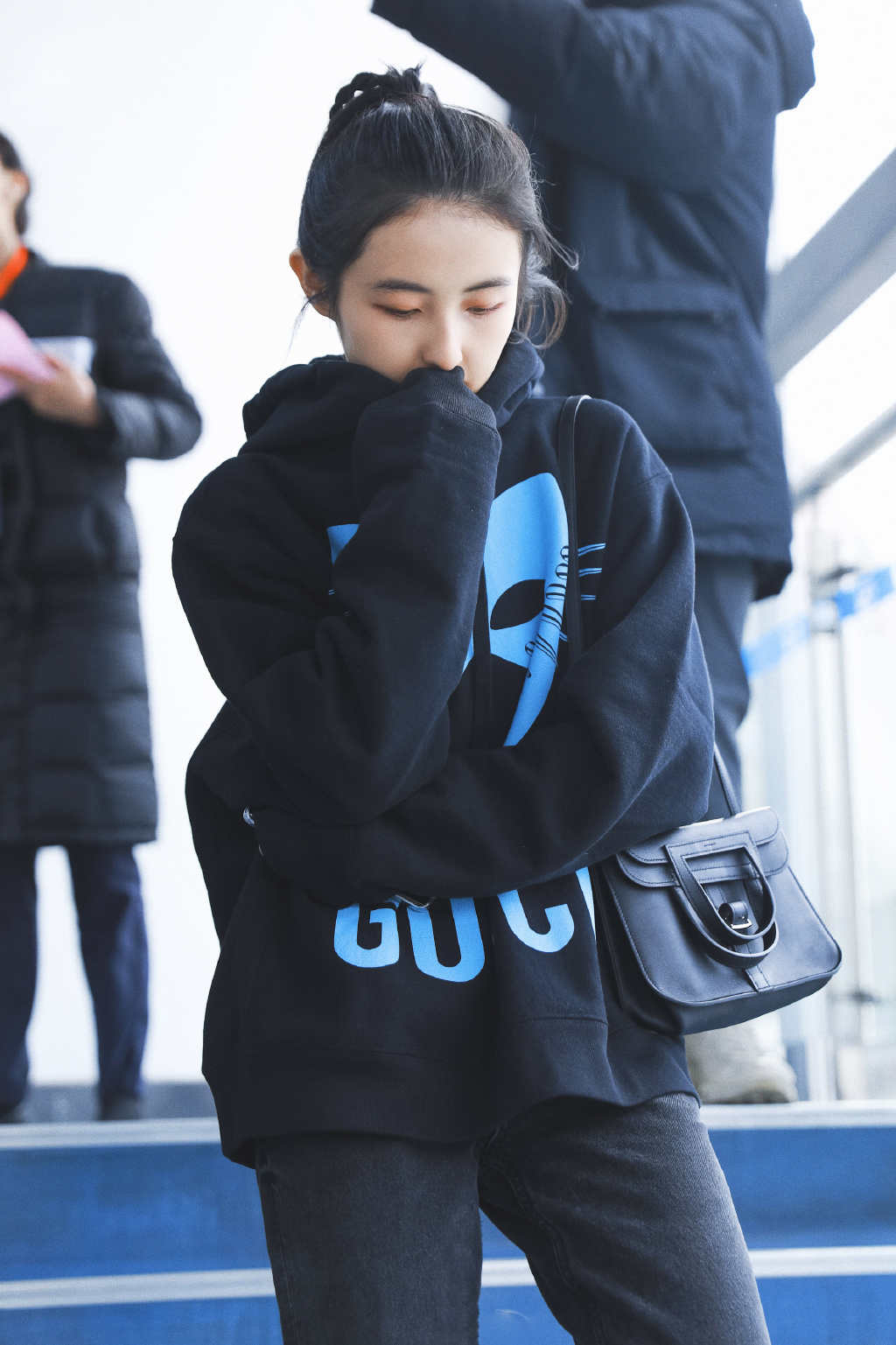 张子枫|元气甜美街拍写真