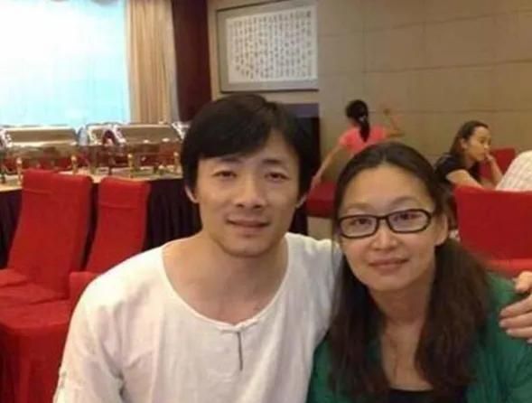 教师刘天池:嫁小两岁著名演员祖峰,十二年无子女,现在怎么样了休闲区蓝鸢梦想 - Www.slyday.coM 教师刘天池:嫁小两岁著名演员祖峰,十二年无子女,现在怎么样了休闲区蓝鸢梦想 - Www.slyday.coM