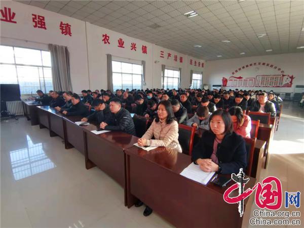 东明：党的十九届六中全会精神劳模工匠宣讲团走进武胜桥镇休闲区蓝鸢梦想 - Www.slyday.coM