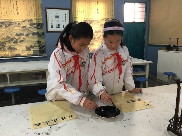 “做好事的感觉，就像长了翅膀要飞天”休闲区蓝鸢梦想 - Www.slyday.coM