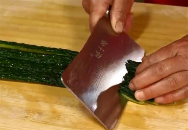 饭店的拌黄瓜为什么那么好吃？所有窍门都在这里，看一遍就学会休闲区蓝鸢梦想 - Www.slyday.coM