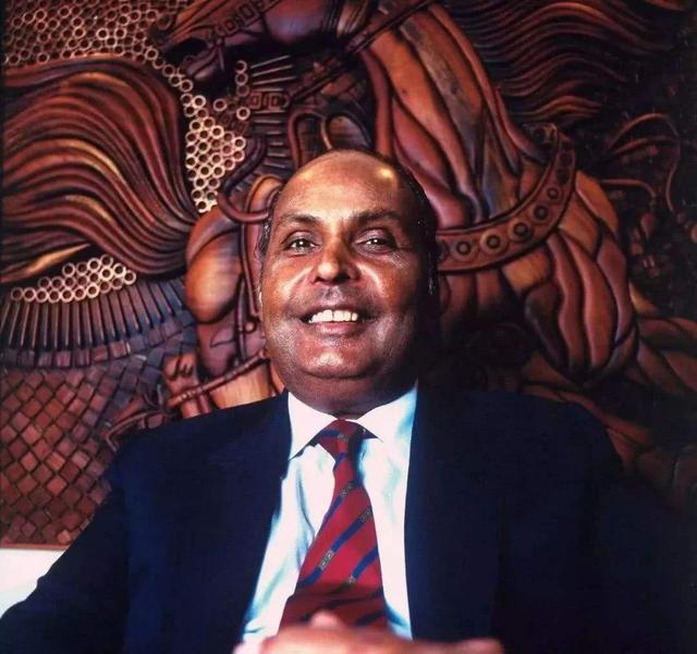 彭博新闻亿万富翁指数显示,截至12月23日,穆克什的财富在2019年增加了