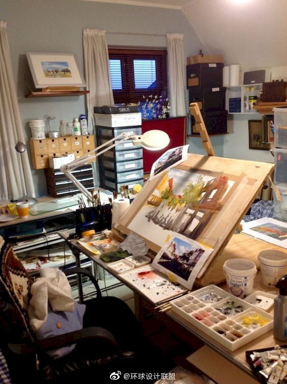 艺术家的工作室__财经头条